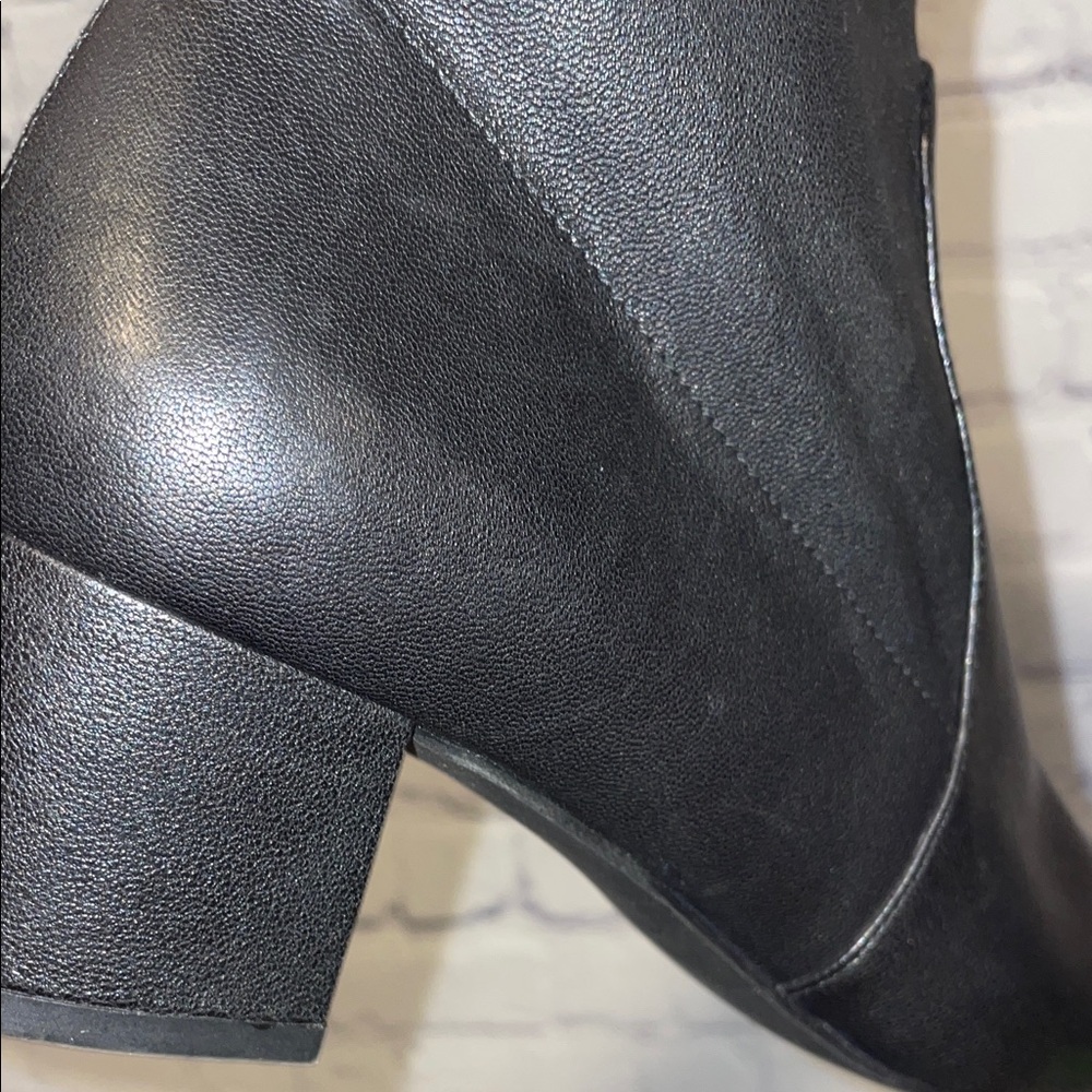 Stuart Weitzman Black Heeled Boots Size 8 Leather Designer Ankle/Booties - Picture 11 of 13
